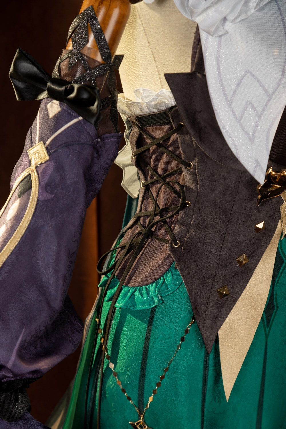 Genshin Impact Renowned Perfumer Emilie Cosplay Costumes