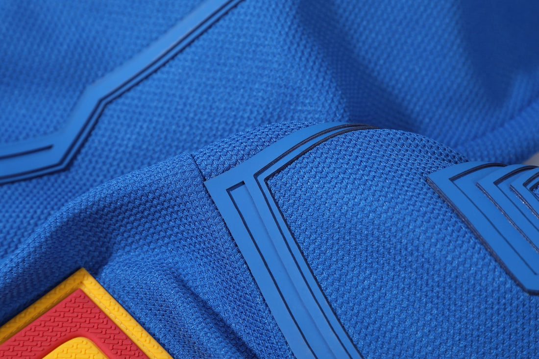 Comics Superhero Supergirl Superwoman Fullset with Coat Cosplay Costumes