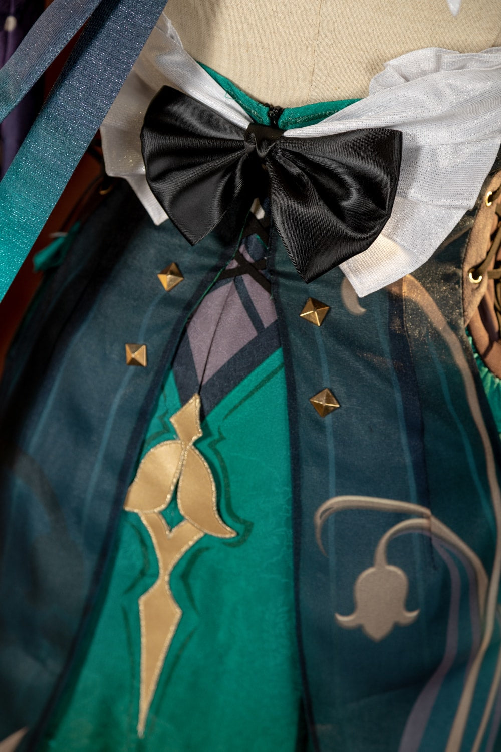 Genshin Impact Renowned Perfumer Emilie Cosplay Costumes