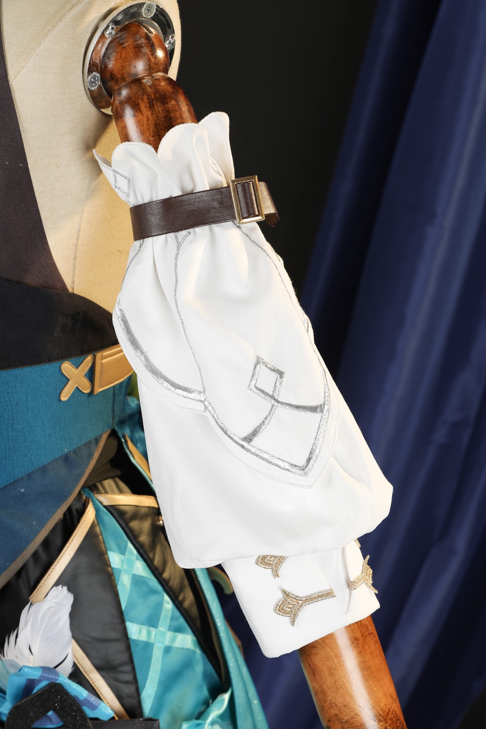 Genshin Impact Phantom in Boots Kirara Cosplay Costumes