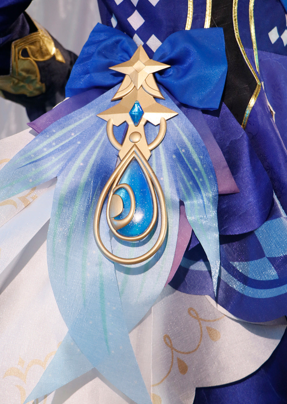 Genshin Impact White Furina Focalors Full Set Cosplay Costume